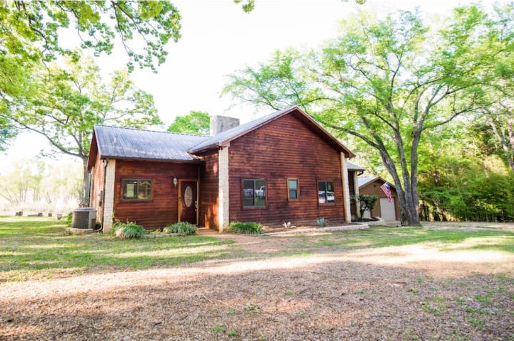 Photo of Outdoor in Carolyn Estates