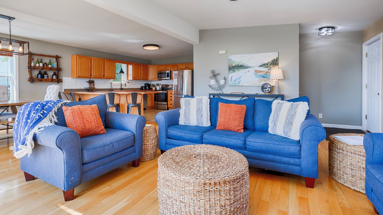 Photo of Livingroom in Romulus