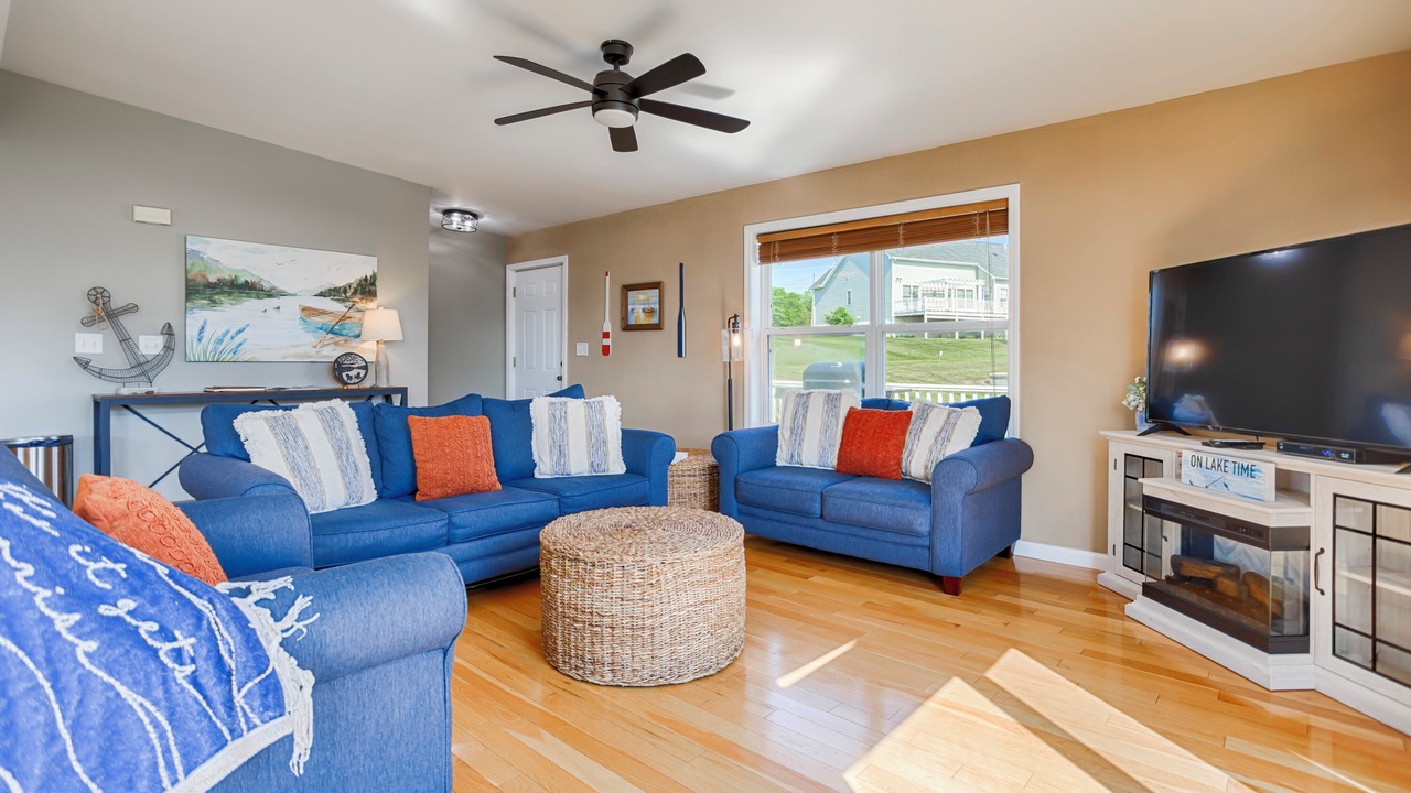 Photo of Livingroom in Romulus