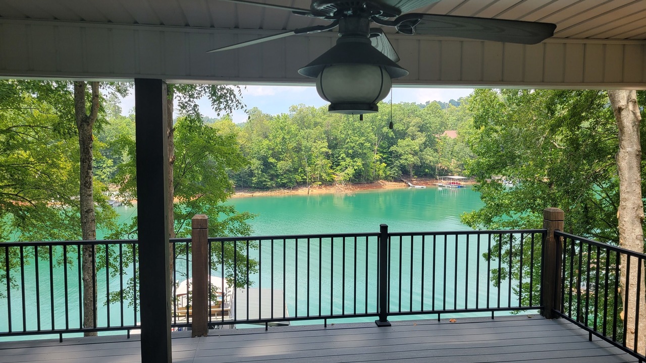 Photo of Bedroom in Jacksboro
