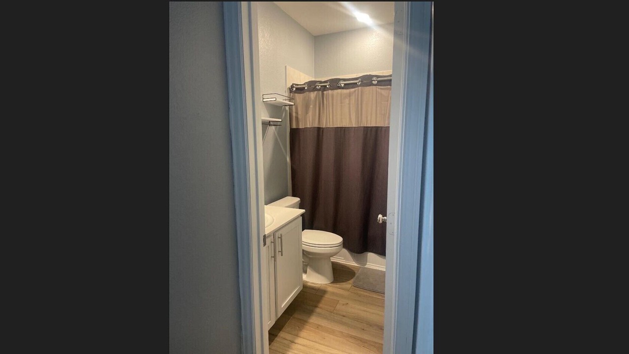 Photo of Bathroom in Haslet