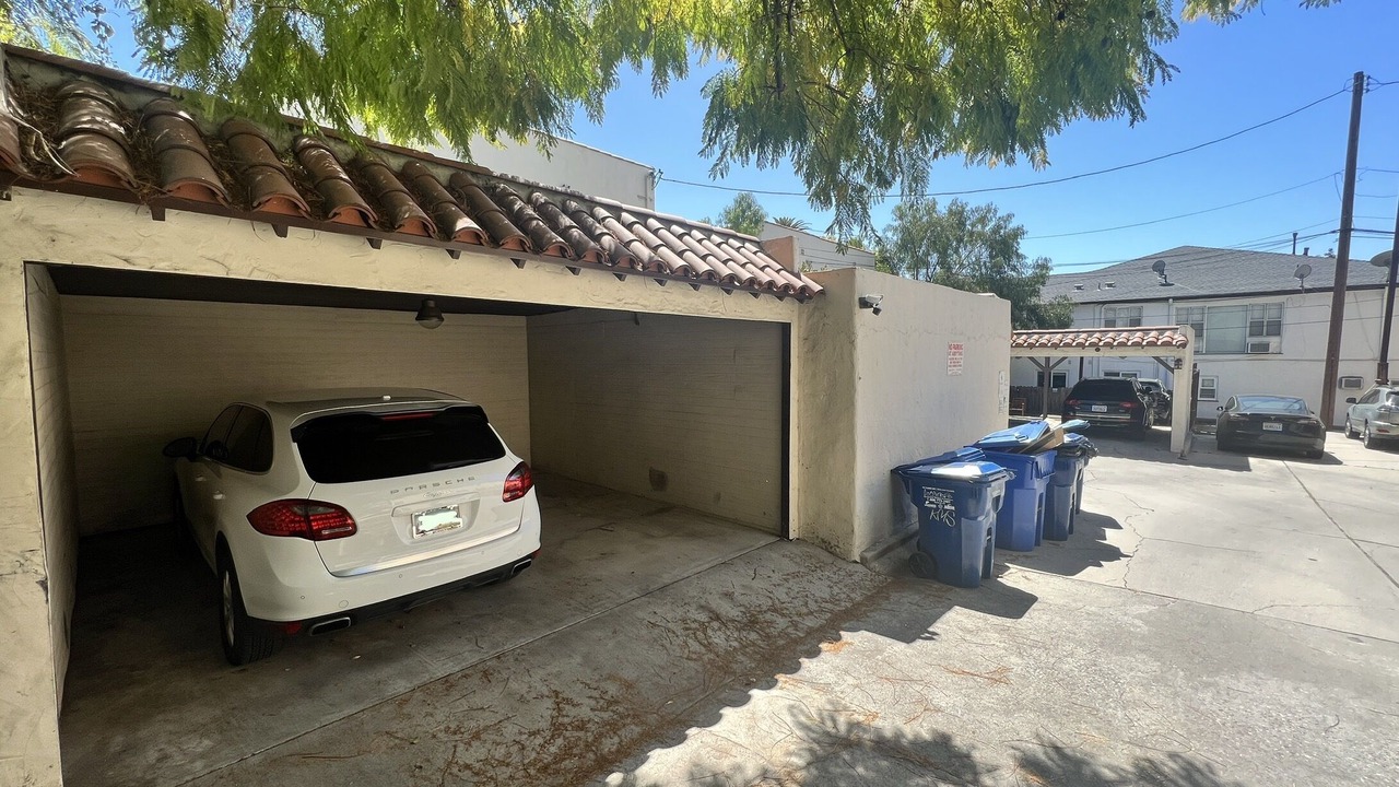 Photo of Outdoor in Beachwood Canyon