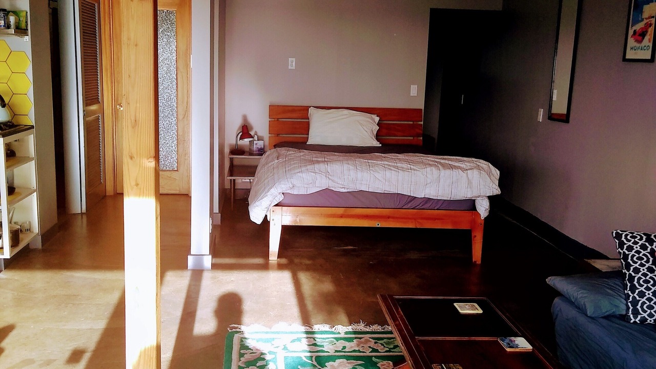 Photo of Bedroom in Oakland
