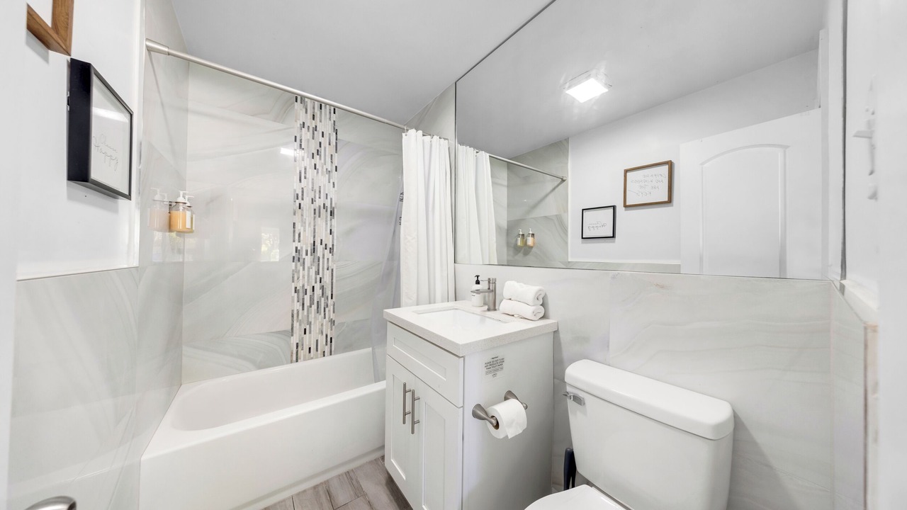 Photo of Bathroom in North Andrews Gardens