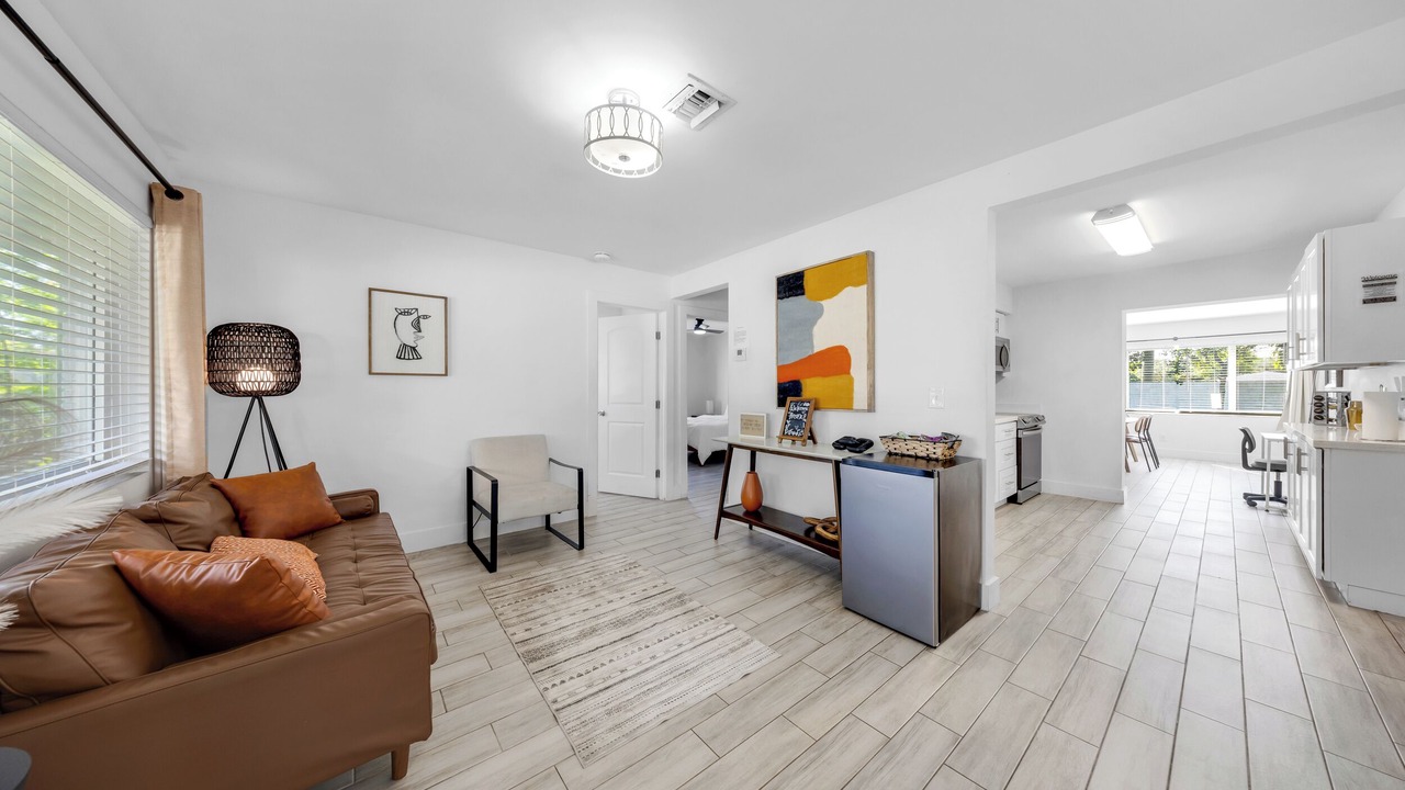 Photo of Livingroom in North Andrews Gardens