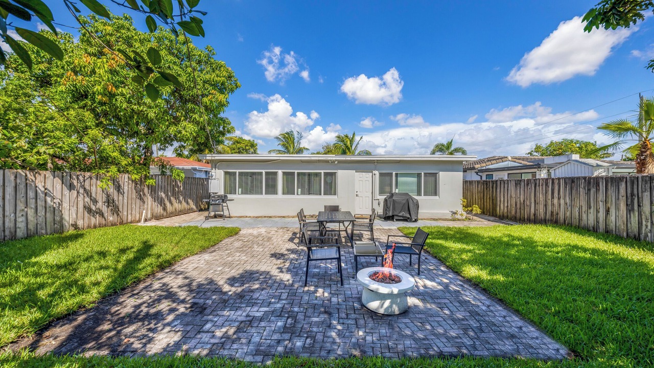 Photo of Outdoor in North Andrews Gardens