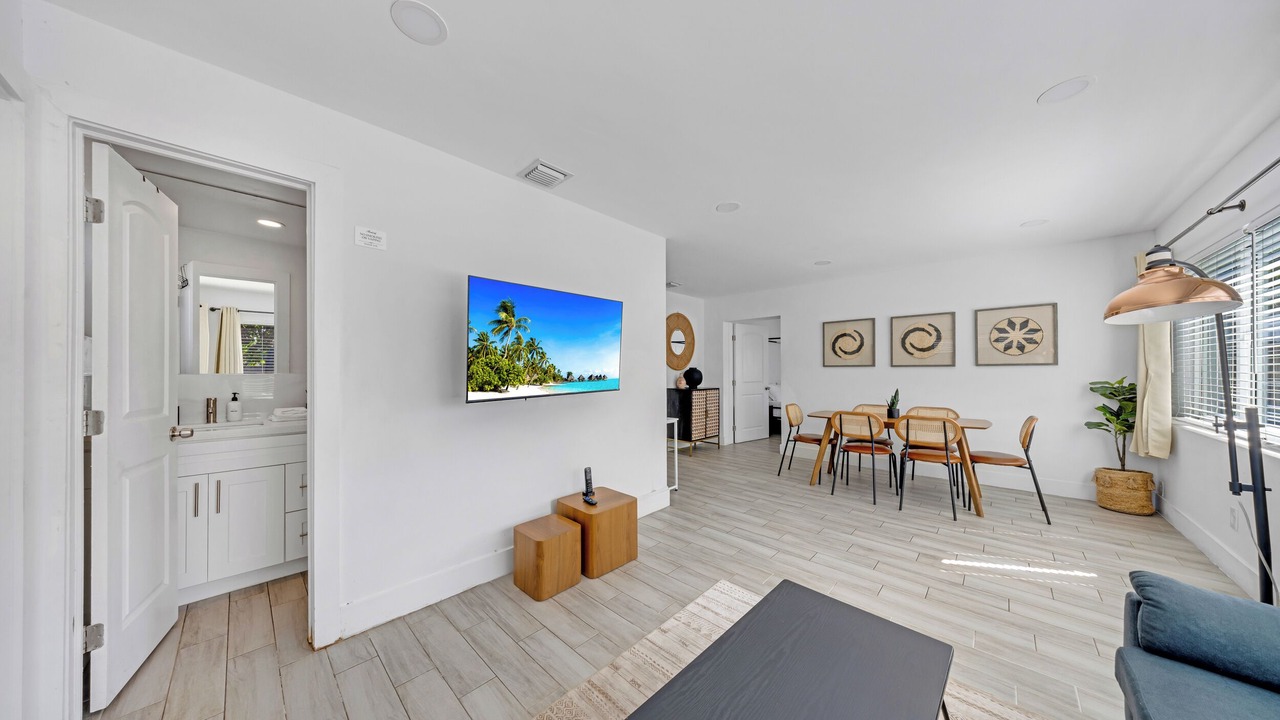 Photo of Livingroom in North Andrews Gardens