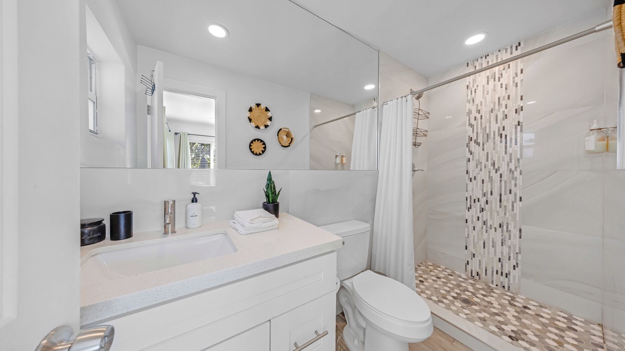 Photo of Bathroom in North Andrews Gardens