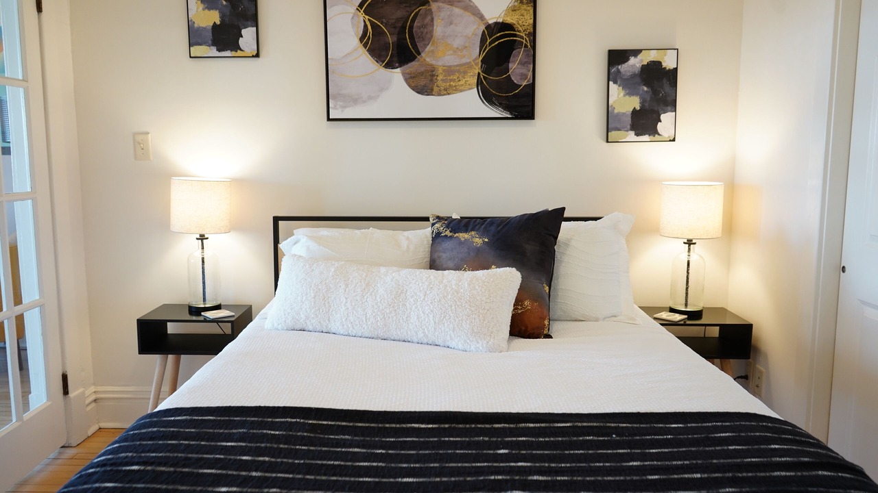 Photo of Bedroom in Central Hillside
