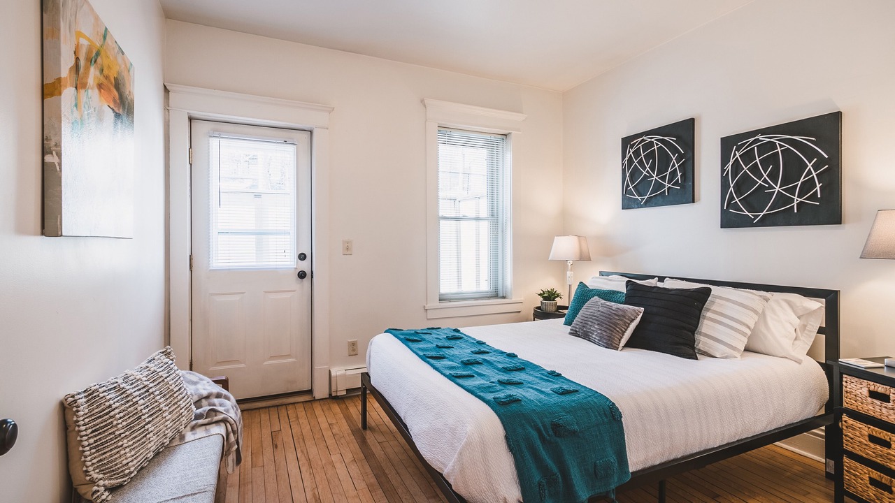 Photo of Bedroom in Central Hillside