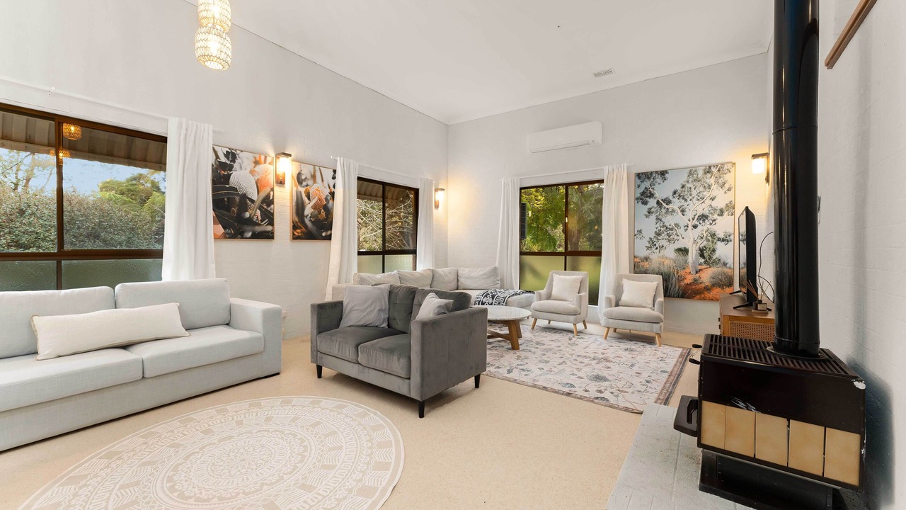 Photo of Livingroom in Springbrook