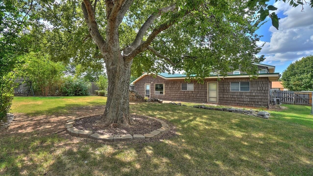 Photo of Others in Lawton