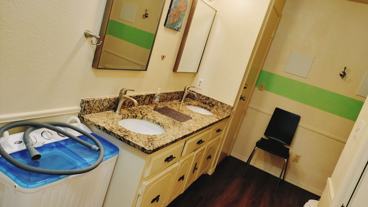 Photo of Bathroom in Lawton