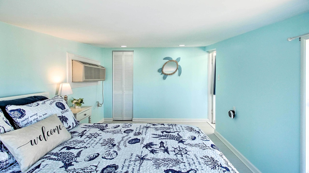 Photo of Bedroom in Colonial Beach