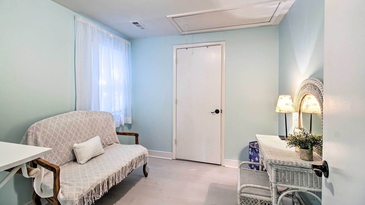 Photo of Bathroom in Colonial Beach