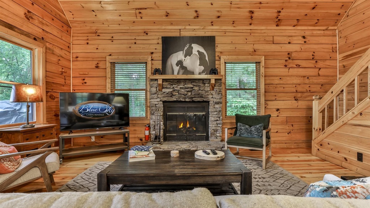 Photo of Livingroom in Ellijay