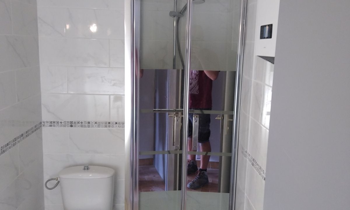 Photo of Bathroom in La Jetee