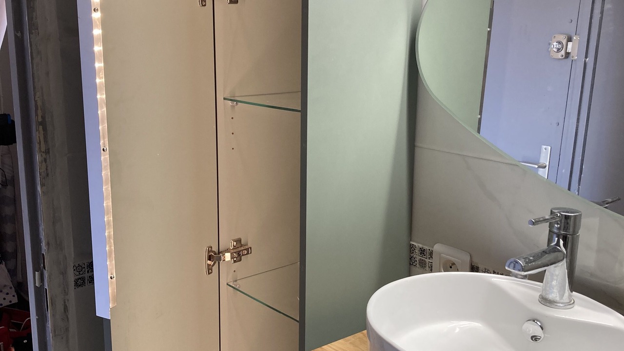 Photo of Bathroom in La Jetee