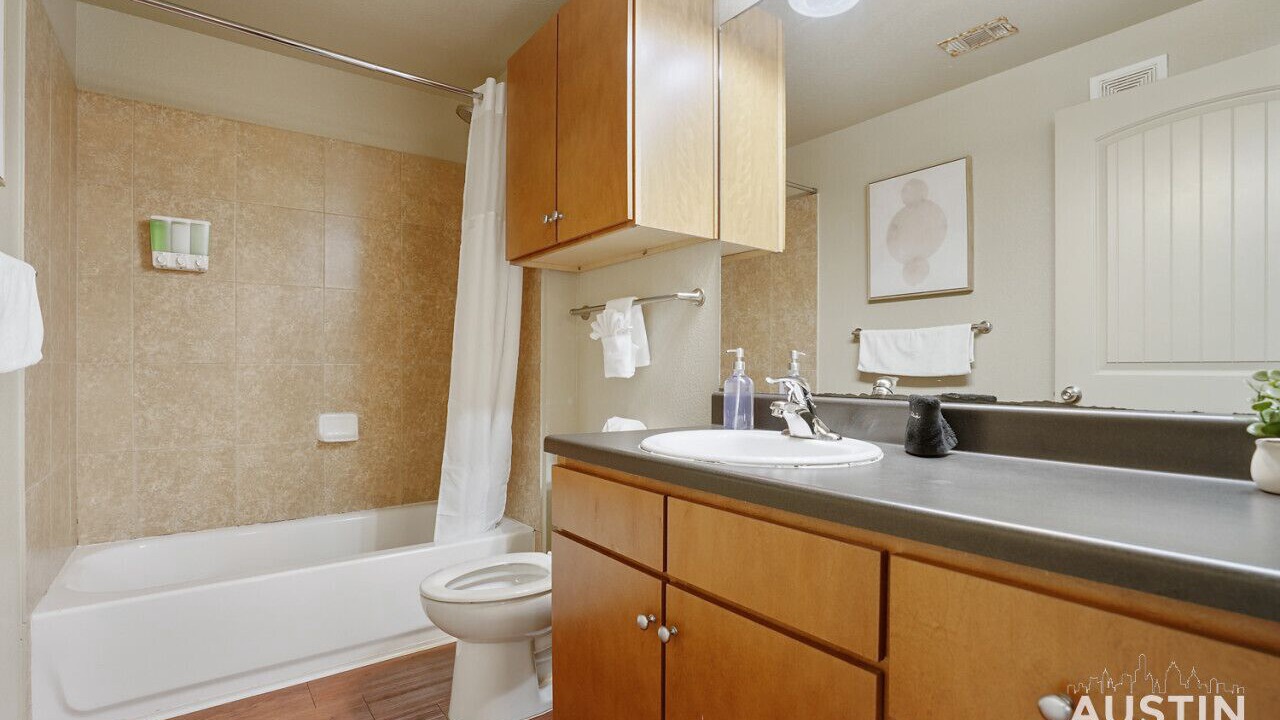 Photo of Bathroom in North Loop