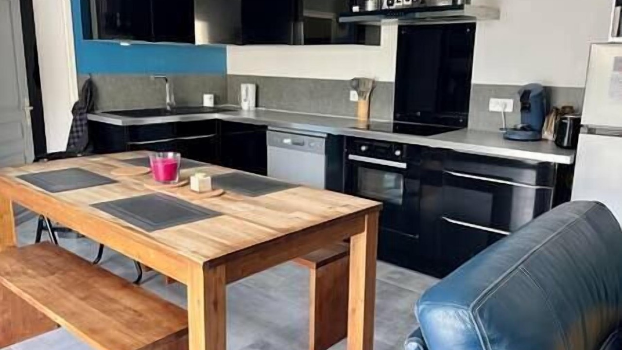 Photo of Kitchen in Saint-Come-de-Fresne