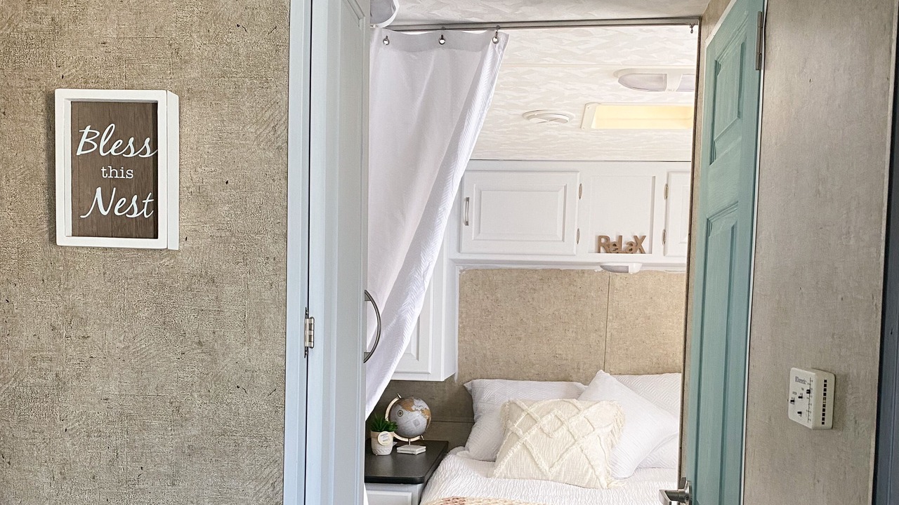 Photo of Bedroom in Apple Valley