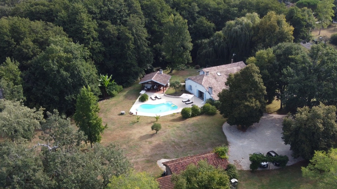 Photo of Outdoor in Bourriot-Bergonce