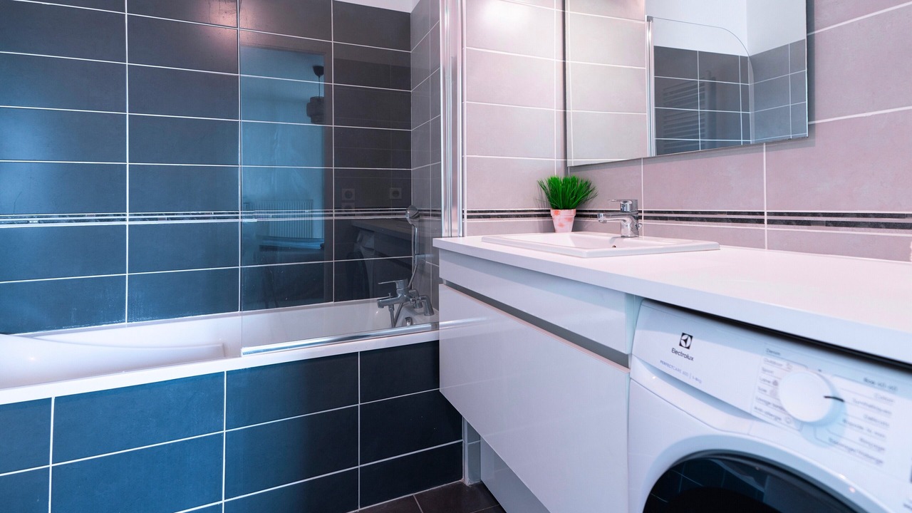 Photo of Bathroom in Le Cres