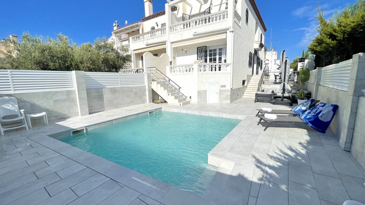Photo of Outdoor in Miami Platja