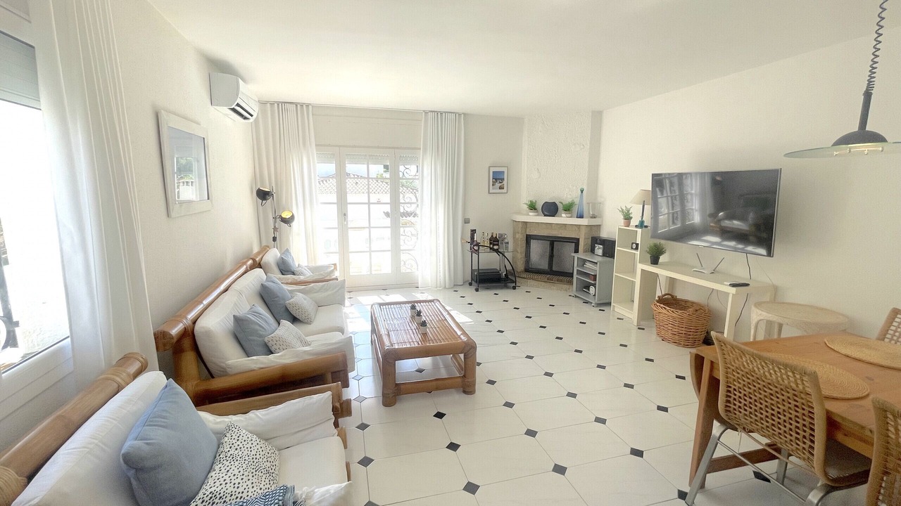 Photo of Livingroom in Miami Platja