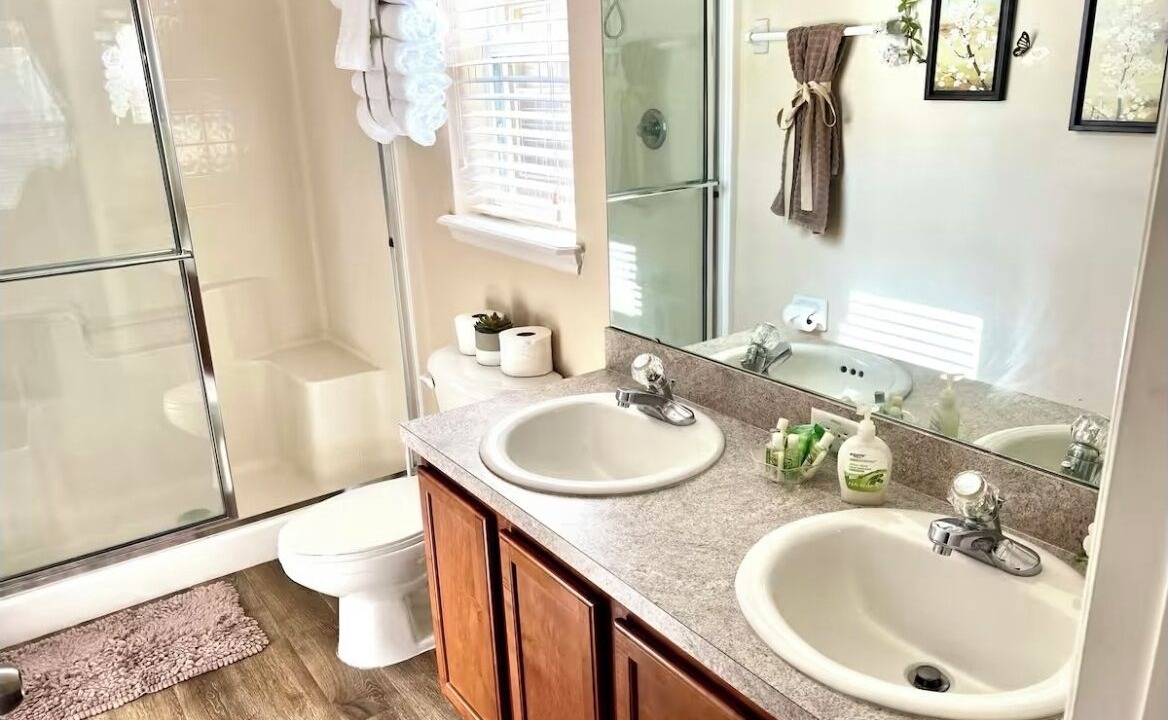 Photo of Bathroom in Sandy Ridge
