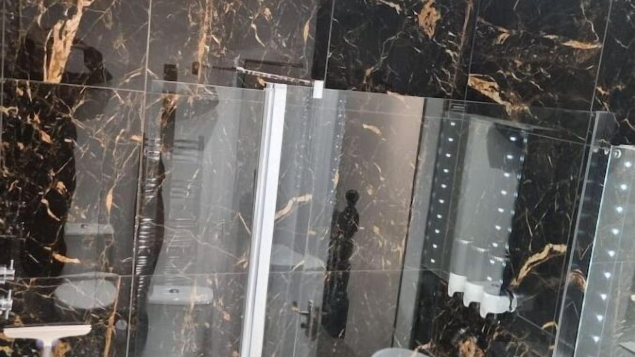 Photo of Bathroom in Luton