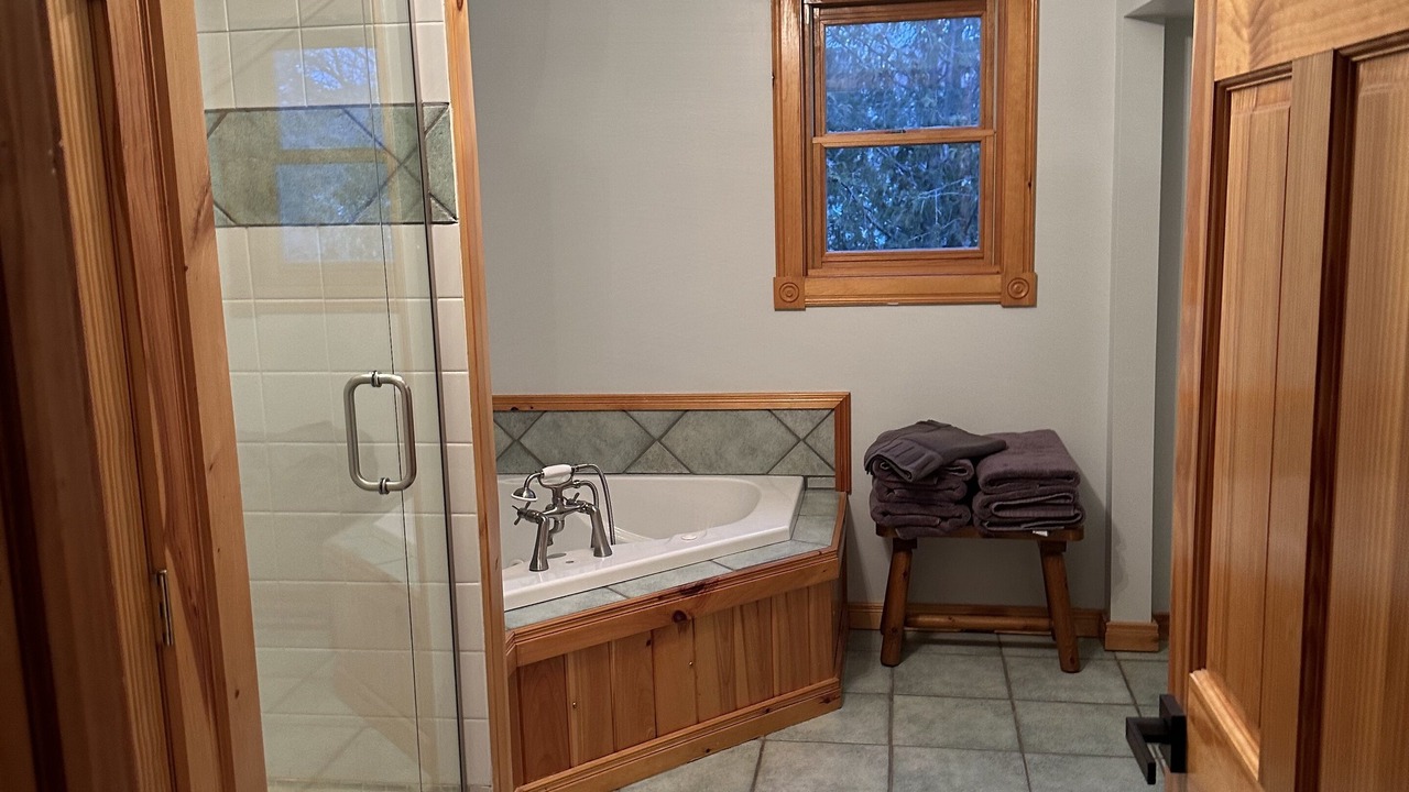 Photo of Bathroom in Ellenburg Depot