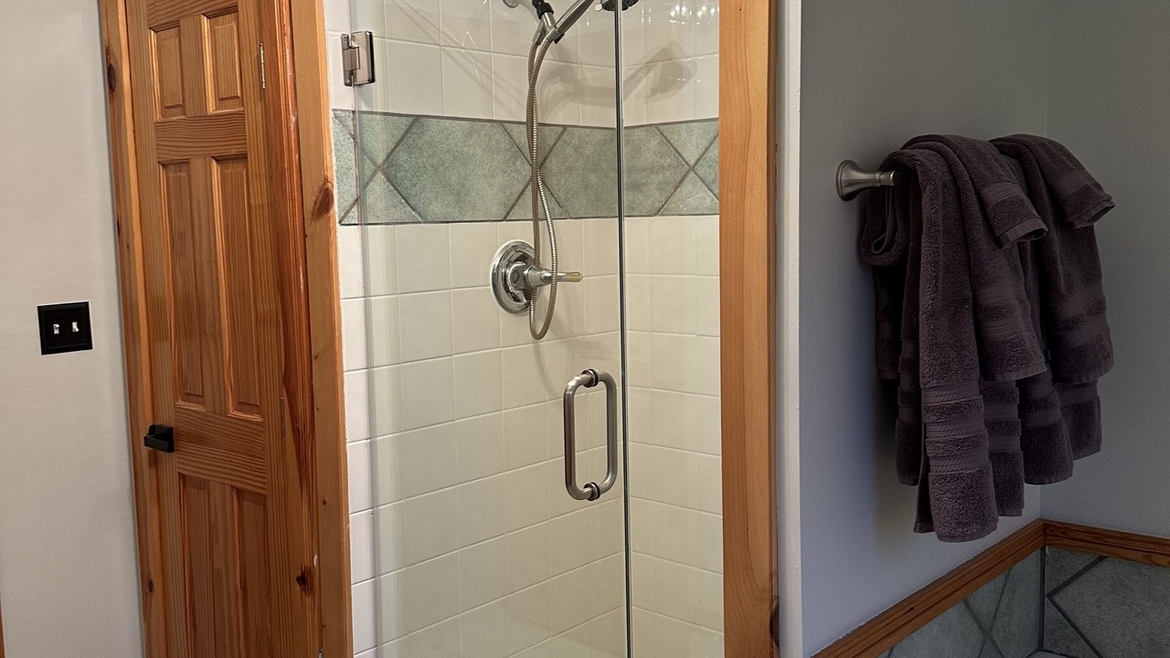 Photo of Bathroom in Ellenburg Depot