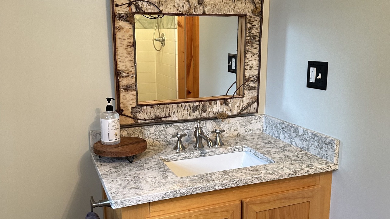 Photo of Bathroom in Ellenburg Depot