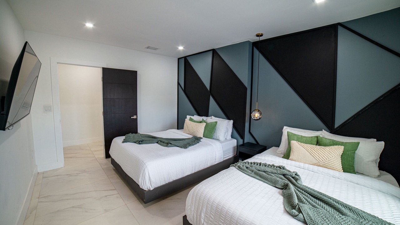 Photo of Bedroom in Ludlam