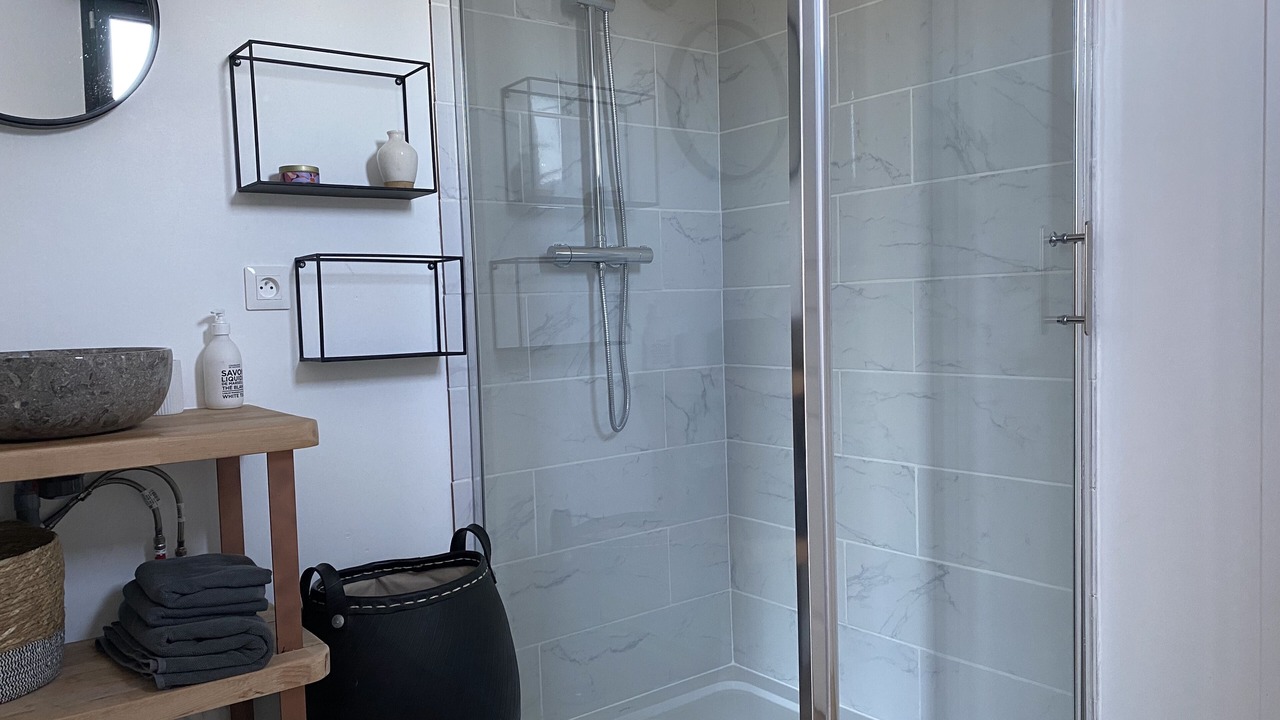 Photo of Bathroom in Criquetot-sur-Longueville