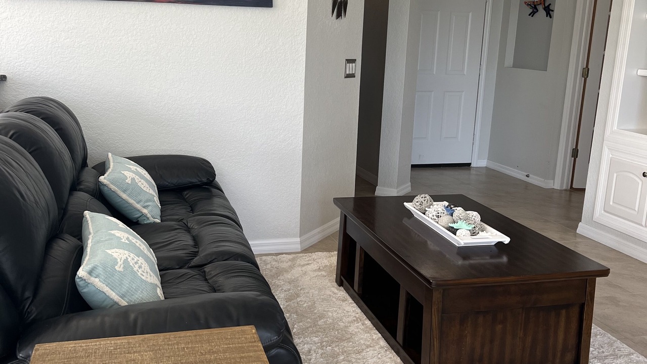 Photo of Livingroom in Burnt Store Marina