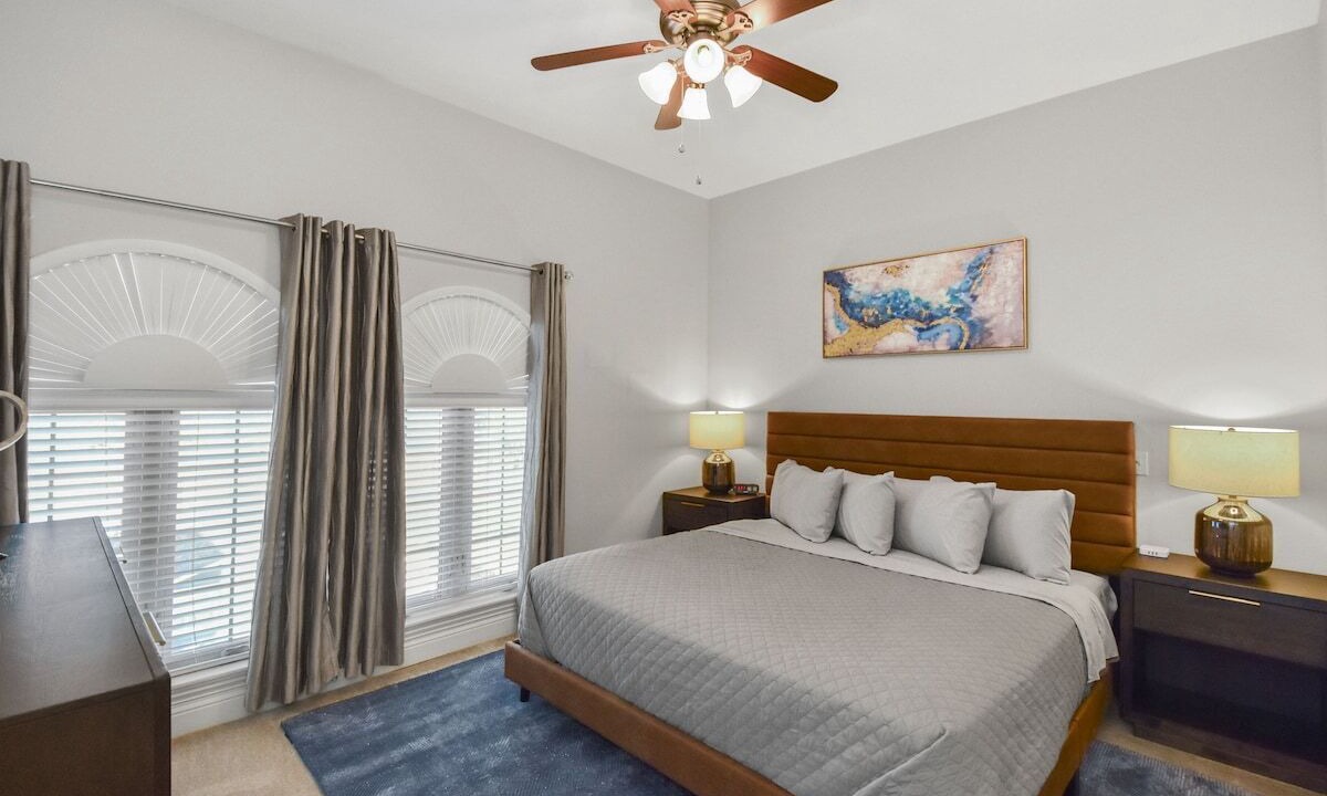 Photo of Bedroom in Downtown