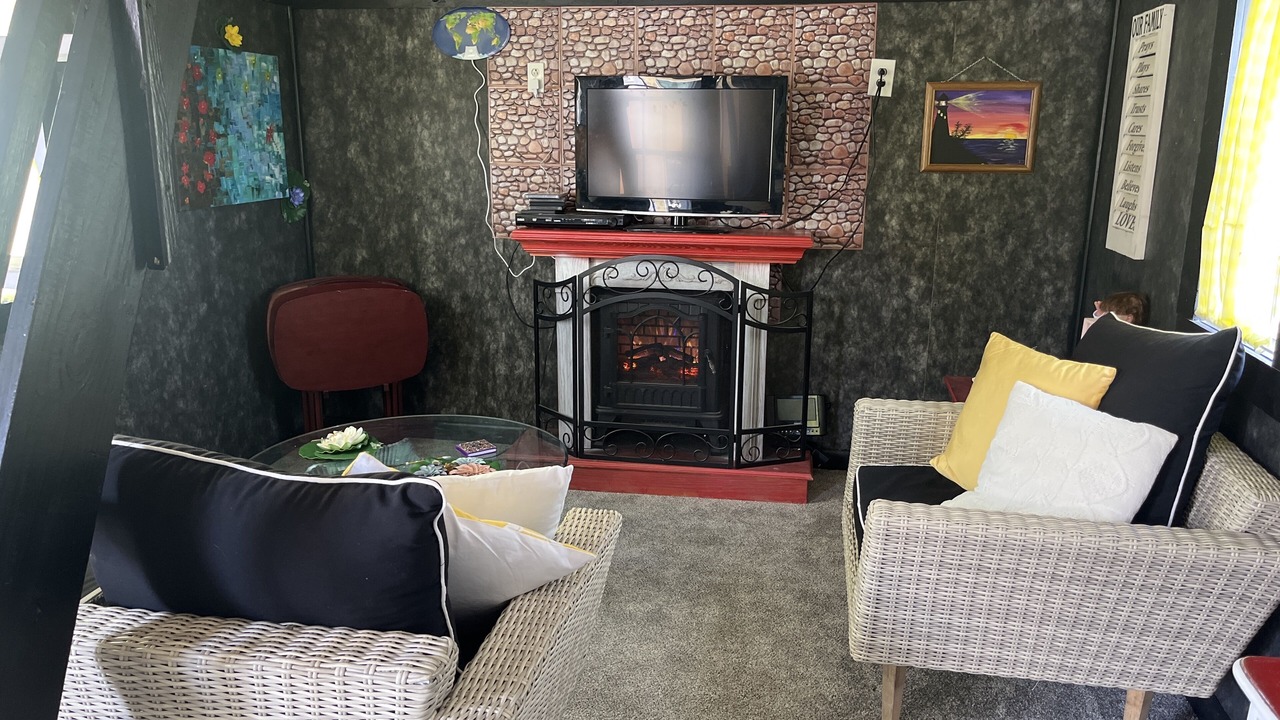 Photo of Livingroom in Temple Hill