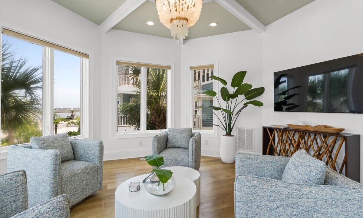 Photo of Livingroom in Sunset Beach