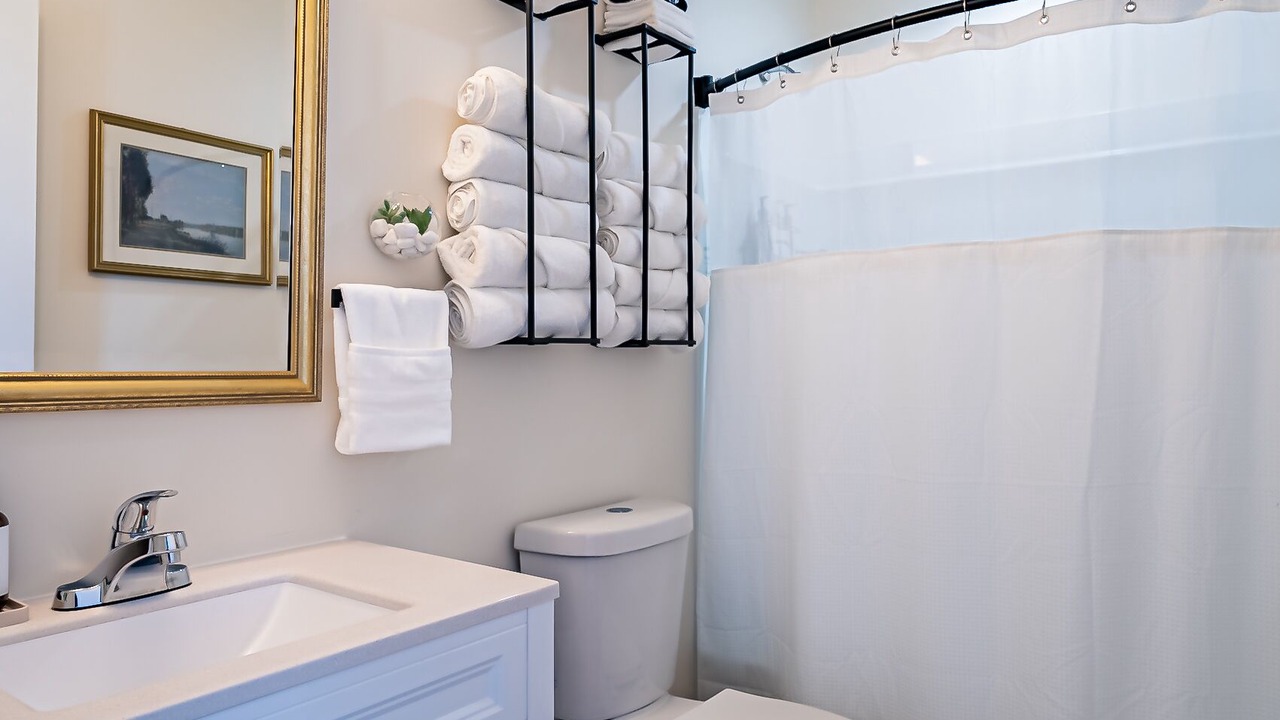 Photo of Bathroom in Mystic Island