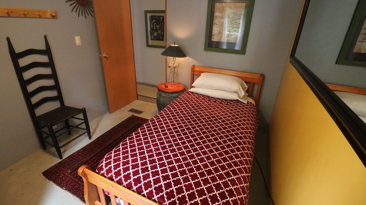 Photo of Bedroom in Crossville