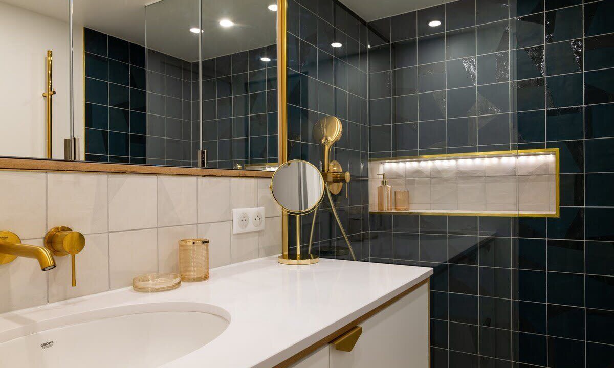 Photo of Bathroom in Quartier Saint-Ambroise