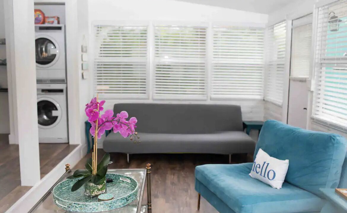 Photo of Livingroom in Parrot Cove