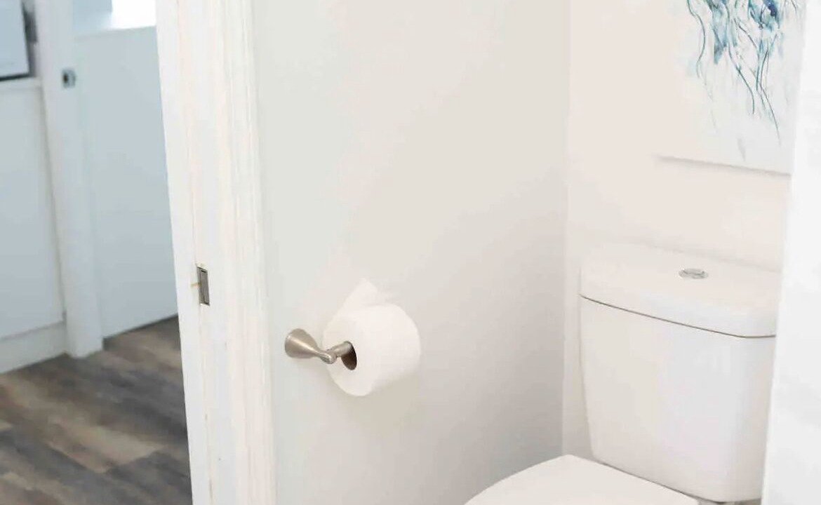Photo of Bathroom in Parrot Cove
