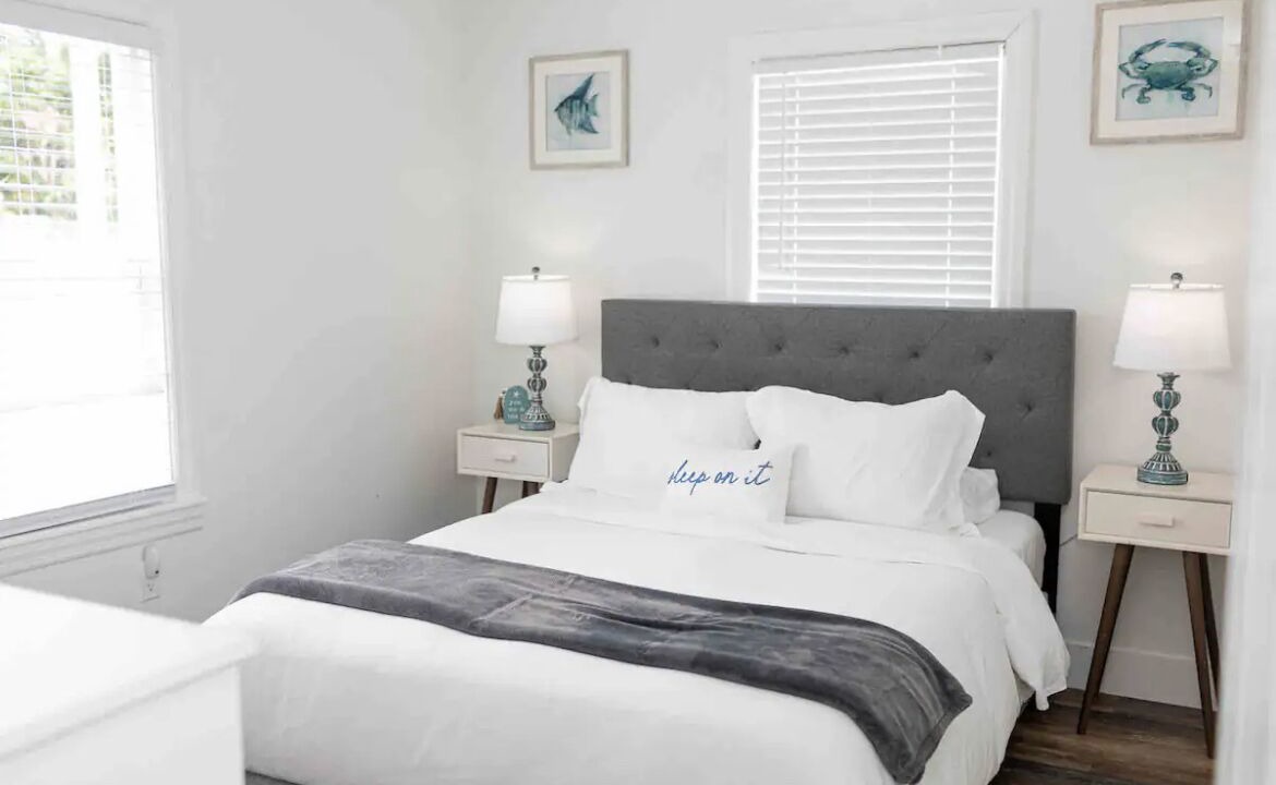Photo of Bedroom in Parrot Cove