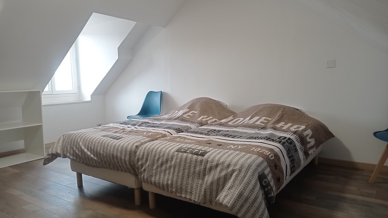 Photo of Bedroom in Sees