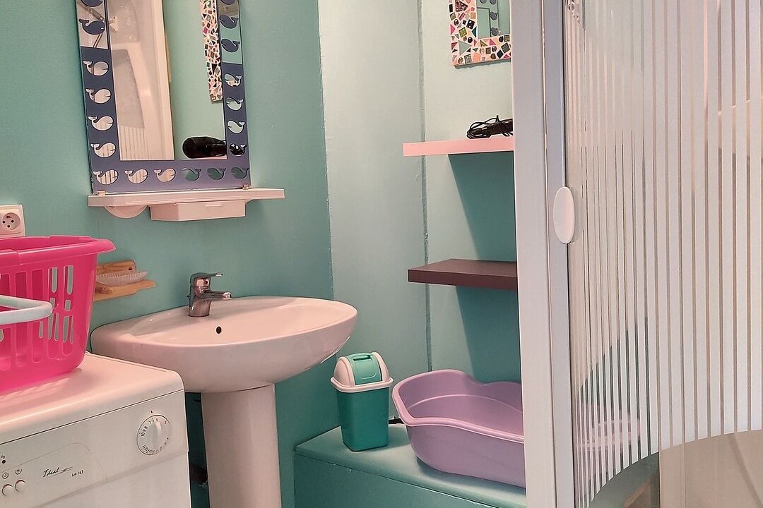 Photo of Bathroom in Saint-Sauveur-de-Cruzieres