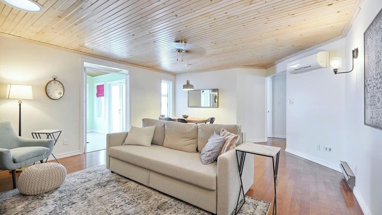 Photo of Livingroom in North Grenville