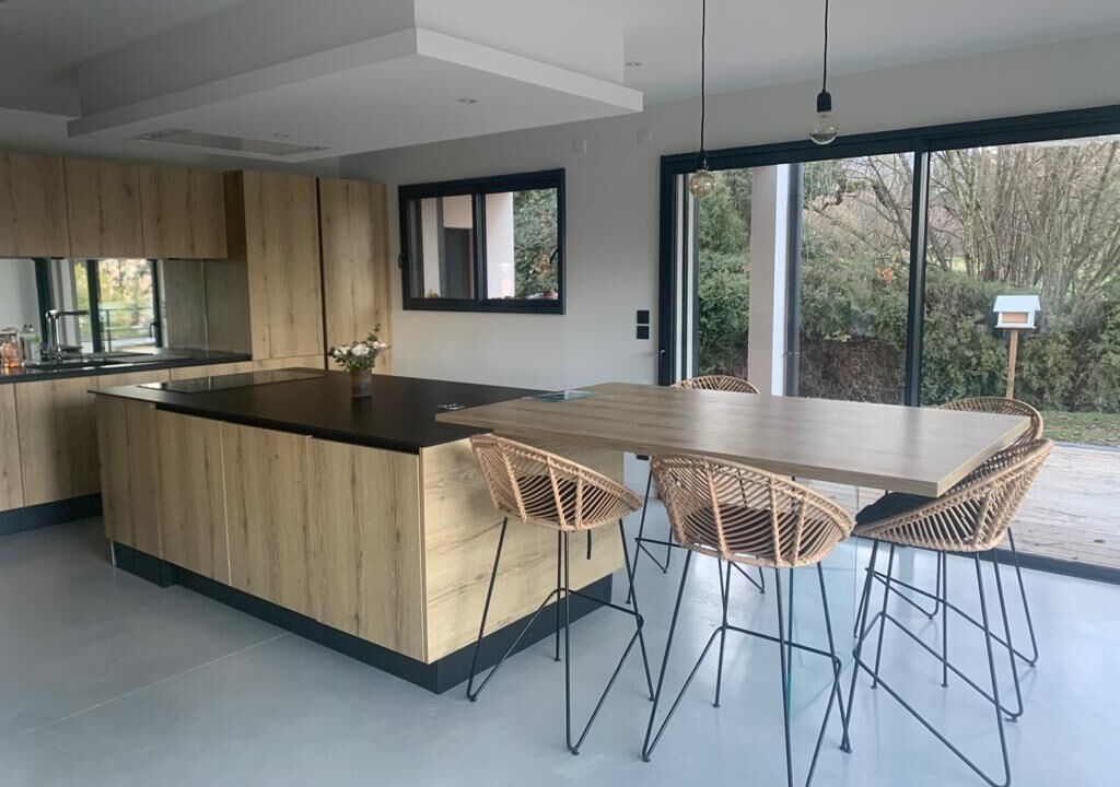 Photo of Others in Pugny-Chatenod